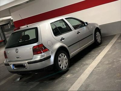 Brugt VW Golf IV 102 HK (75 kW) 2002 Grå Hatchback