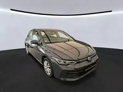 Gebraucht VW Golf VIII 150 PS (110 kW) 2024 Delfingrau Limousine