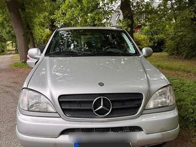 Mercedes ML320