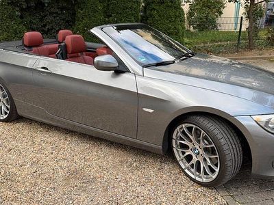 Gebraucht BMW 325 Cabriolet Sport Line 218 PS (160 kW) 2011 Grau Cabrio