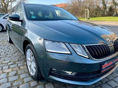 gebraucht Skoda Octavia Combi Tour/1.HAND/NAVI/SHZ/LED/XENON/AHK