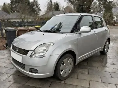 Usata Suzuki Swift Club 92 CV (67 kW) 2007 Argento Utilitaria