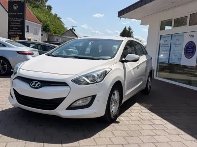 Gebraucht Hyundai i30 Style 128 PS (94 kW) 2013 Weiß Kombi