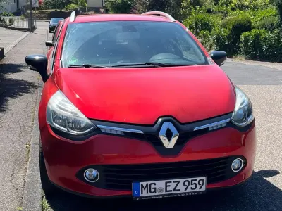 Gebraucht Renault Clio GrandTour 90 PS (66 kW) 2016 Rot Kombi