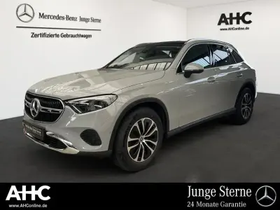 Gebraucht Mercedes GLC220 197 PS (144 kW) 2024 Grau SUV