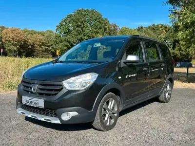 Gebraucht Dacia Lodgy Stepway 109 PS (80 kW) 2016 Schwarz Van / Kleinbus