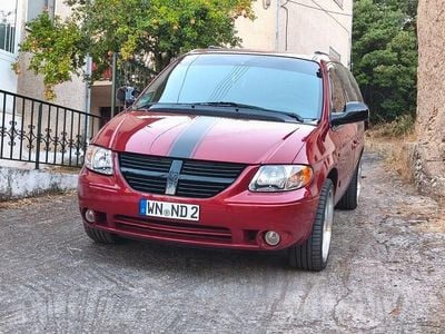 Gebraucht Chrysler Grand Voyager Limited 218 PS (160 kW) 2005 Rot Van / Kleinbus