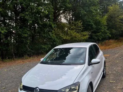 Gebraucht VW Polo Comfortline 75 PS (55 kW) 2015 Weiß Kleinwagen
