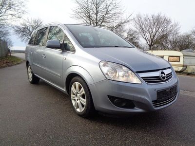 Usata Opel Zafira Innovation 110 CV (80 kW) 2011 Argento Monovolume