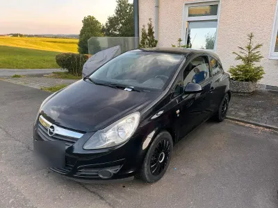 Gebraucht Opel Corsa 69 PS (50 kW) 2011 Schwarz Kleinwagen