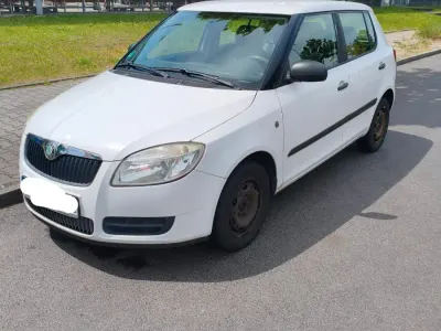 Gebraucht Skoda Fabia 70 PS (51 kW) 2009 Weiß Kleinwagen