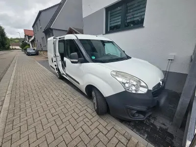 Gebraucht Opel Combo S 105 PS (77 kW) 2015 Weiß Van / Kleinbus