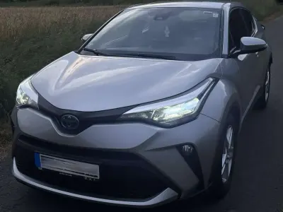 Gebraucht Toyota C-HR 122 PS (89 kW) 2023 Grau SUV