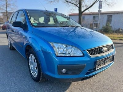 Gebraucht Ford Focus Trend 109 PS (80 kW) 2005 Blau Limousine