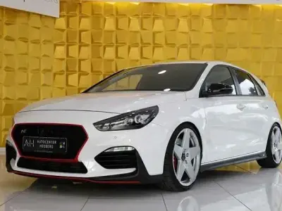 Gebraucht Hyundai i30 N Performance 275 PS (202 kW) 2019 Polar white / sol Limousine