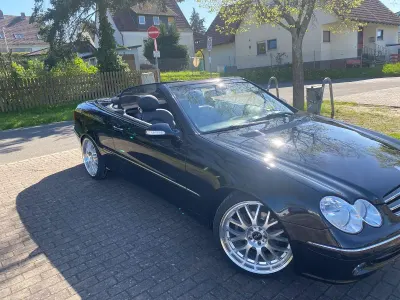 Gebraucht Mercedes CLK240 Elegance 170 PS (125 kW) 2003 Schwarz Cabrio