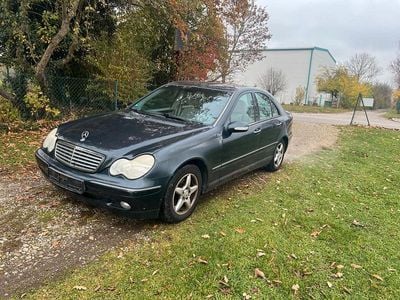 Mercedes C200
