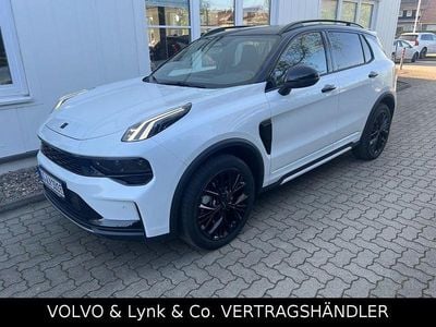 Neu Lynk & Co 01 280 PS (205 kW) 2026 Schwarz SUV