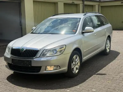 Gebraucht Skoda Octavia 160 PS (117 kW) 2011 Silber Kombi