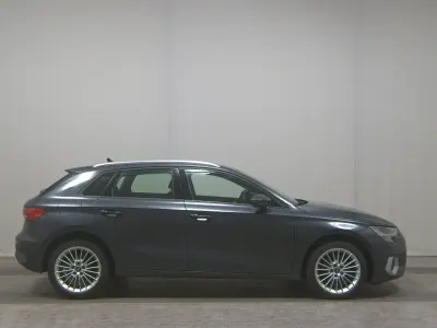 Gebraucht Audi A3 Advanced 110 PS (80 kW) 2022 Manhattangrau metallic Limousine
