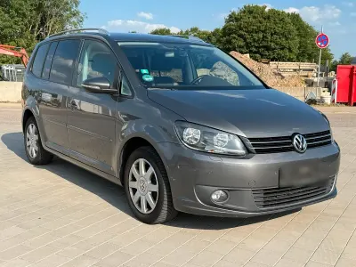 Gebraucht VW Touran Life 105 PS (77 kW) 2013 Grau Van / Kleinbus