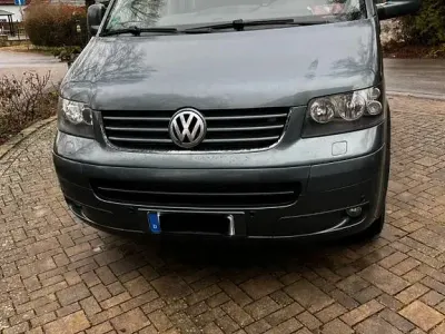 Begagnad VW T5 Highline 174 HK (127 kW) 2004 Grå Van