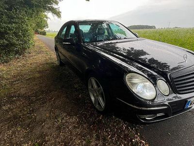 Mercedes E320