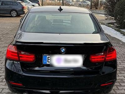 Gebraucht BMW 316 139 PS (102 kW) 2015 Schwarz Limousine