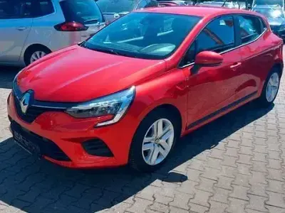 Używany Renault Clio V Zen 91 KM (66 kW) 2021 Czerwony Sedan/Limuzyna