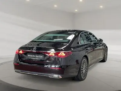 Gebraucht Mercedes E450 Exclusive 367 PS (269 kW) 2025 Obsidianschwarz Limousine