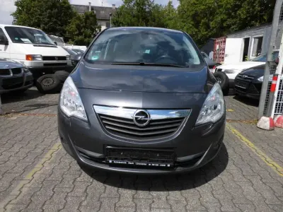 Używany Opel Meriva Design Edition 120 KM (88 kW) 2011 Szary Minivan