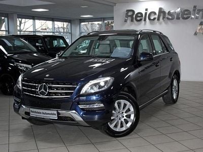 Cavansitblau (metallic) Gebraucht 2013 Mercedes ML350 SUV | 24.980 € (Etwas zu teuer)