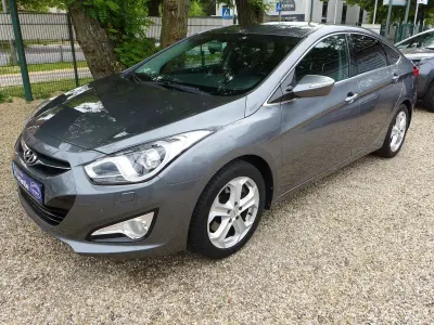 Gebraucht Hyundai i40 Premium 178 PS (130 kW) 2013 Grau Limousine