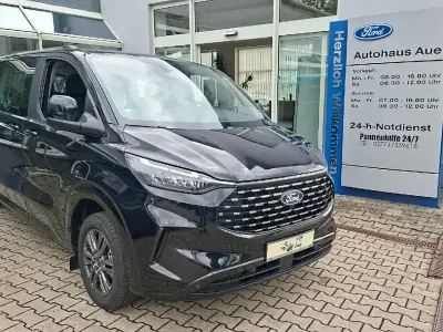 Gebraucht Ford Tourneo Custom Titanium 170 PS (125 kW) 2025 Schwarz Van