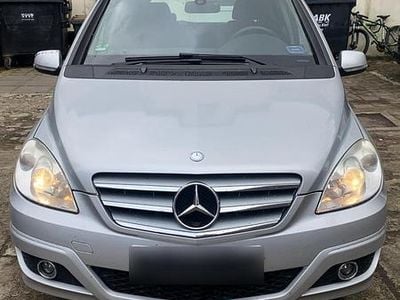 Second-hand Mercedes B180 136 CP (100 kW) 2009 Gri Monovolum