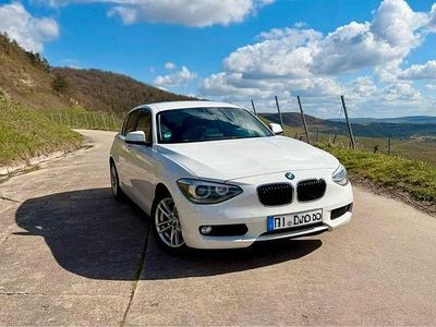 Gebraucht BMW 116 Sport Line 136 PS (100 kW) 2011 Weiß Kleinwagen