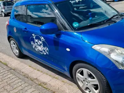 Gebraucht Suzuki Swift 94 PS (69 kW) 2012 Blau Kleinwagen