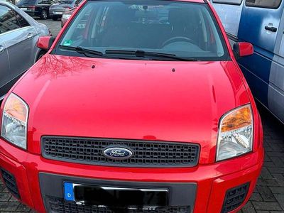 Gebraucht Ford Fusion 80 PS (58 kW) 2009 Rot Limousine