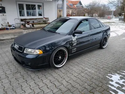 Gebraucht Audi A4 150 PS (110 kW) 1995 Schwarz Limousine