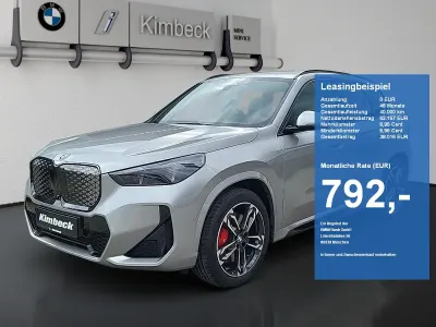 Neu BMW iX1 M Sport 313 kW (426 PS) 2026 Spacesilber SUV