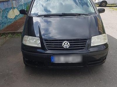 Schwarz Gebraucht 2003 VW Sharan Van / Kleinbus | 2.750 € (Fairer Preis)