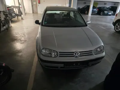 Gebraucht VW Golf IV 75 PS (55 kW) 1999 Silber Kleinwagen