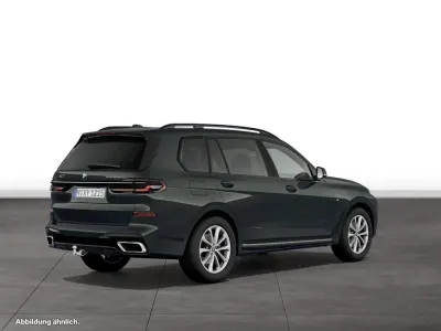 Usata BMW X7 Comfort Edition 340 CV (250 kW) 2025 Grigio SUV