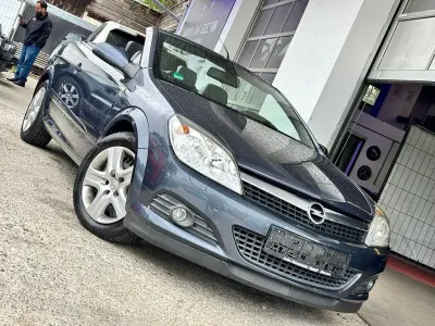 Gebraucht Opel Astra 140 PS (102 kW) 2007 Grau Kombi