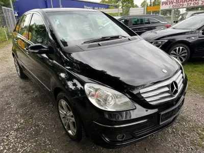 Gebraucht Mercedes B200 136 PS (100 kW) 2006 Schwarz Van / Kleinbus