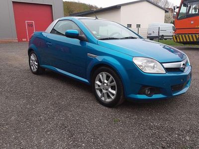 Gebraucht Opel Tigra Sport 90 PS (66 kW) 2006 Antiguablau mi2 Cabrio
