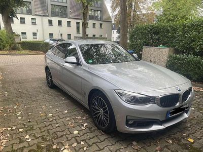 Grau Gebraucht 2016 BMW 320 Gran Turismo Kleinwagen | 13.400 € (Fairer Preis)