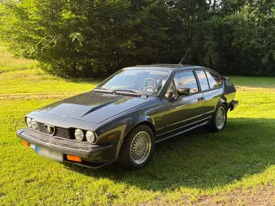 Gebraucht Alfa Romeo GTV 139 PS (102 kW) 1984 Grau Coupé