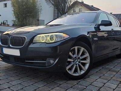 Gebraucht BMW 530 258 PS (189 kW) 2013 Grau Kombi