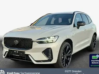 Nuova Volvo XC60 Plus 350 CV (257 kW) 2026 Bianco SUV